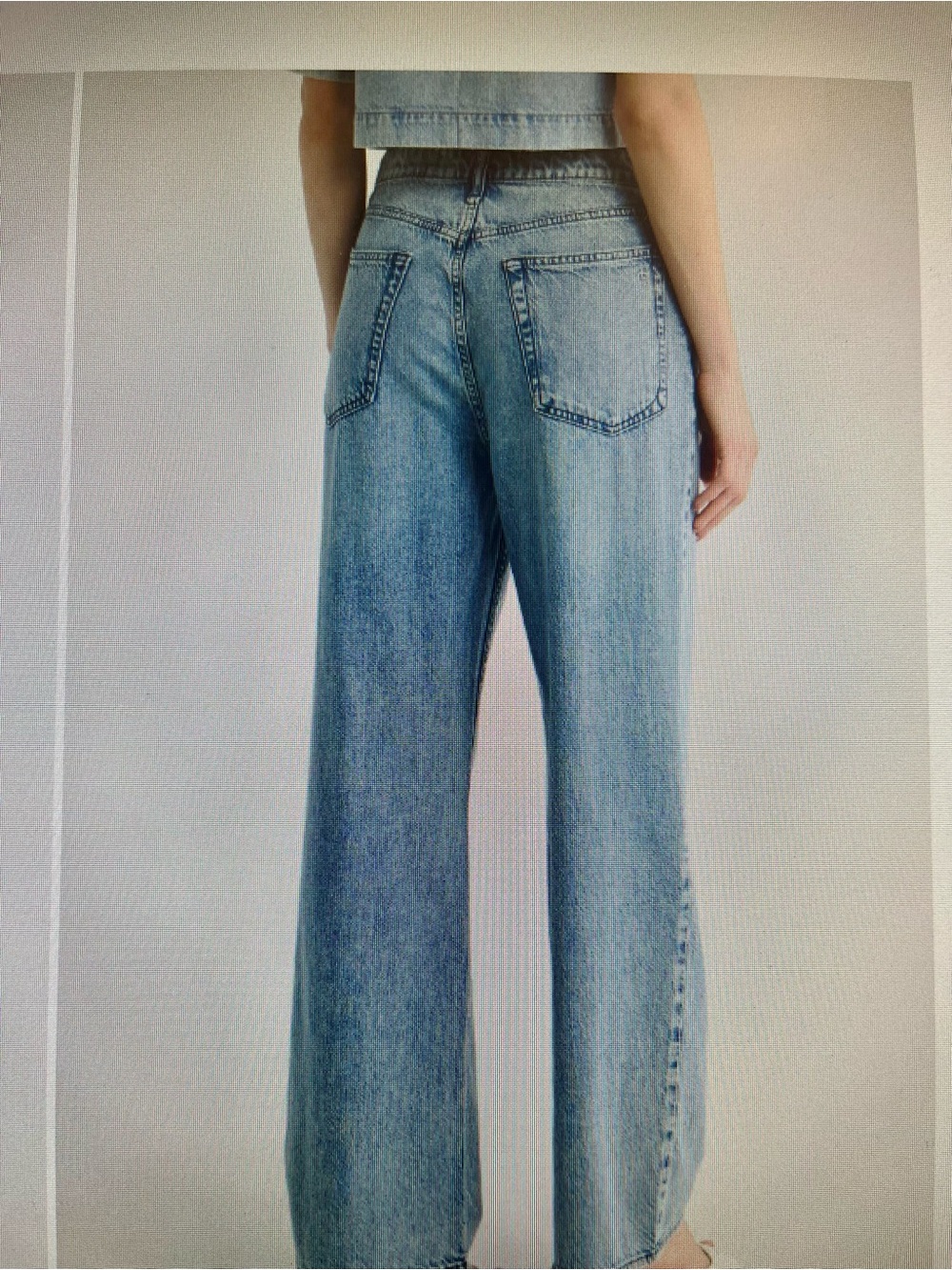 Rag & Bone Cloud Lori Wide Leg Jeans in the color Dubois, Size 25 - Picture 2 of 5